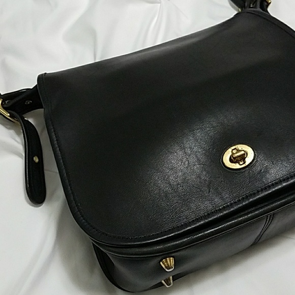 Coach Handbags - Vintage Coach Leather Purse GUC